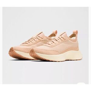 Lululemon Women's CrossCity Sneaker 10.5